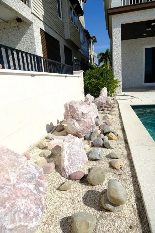 Hardscape patio and rock design in Tampa Bay